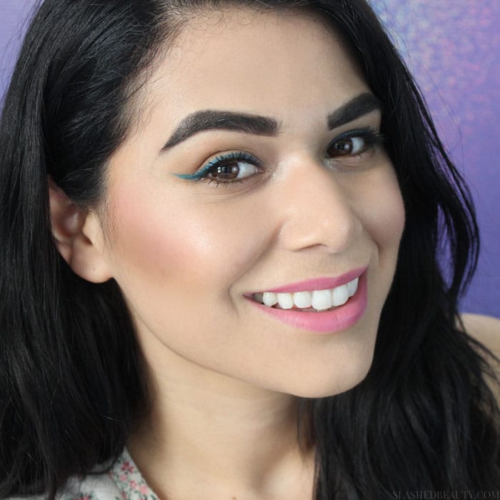 This 15 minute summer makeup look is great for beginners! You only need $20 and you'll be summer ready with bold shades. Watch the tutorial! | Slashed Beauty